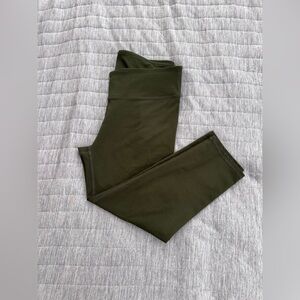 Fabletics Cropped Leggings size Medium